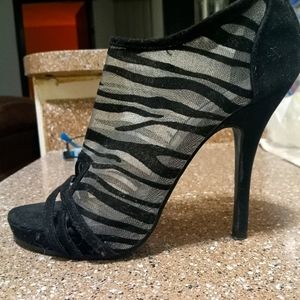 Zebra heels